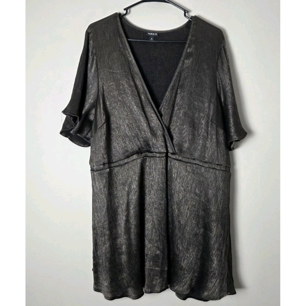 Torrid Babydoll Blouse Plus‎ Size 4X Surplice Textured Metallic Flutter Sleeve